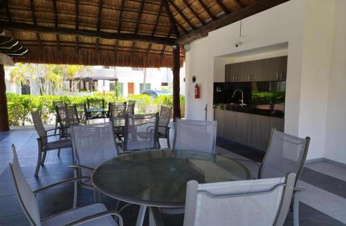 La Isla House | Hotel Zone Beach Villa