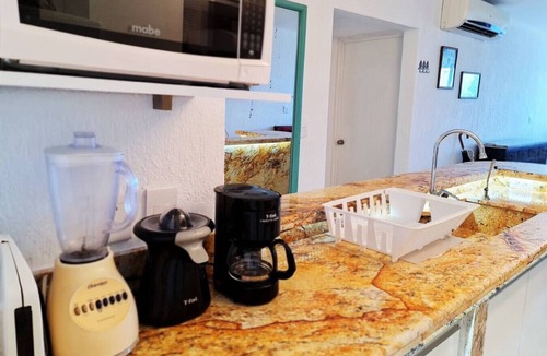 Zona Hotelera Condo | HotelZone frontbeach apartment 2 bedrooms 2 baths