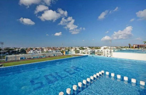 Gonzalo Guerrero Apartment | Huge 1 Bed in Amazing condo