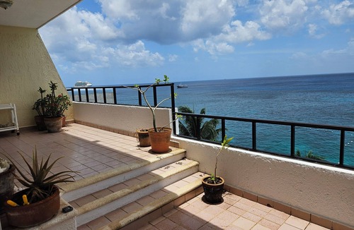 Zona Hotelera Norte Apartment | Huge seaside condo