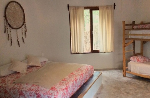 Macario Gomez Bed & Breakfast | Hut in the Mayan Forest "La Gemela 1"