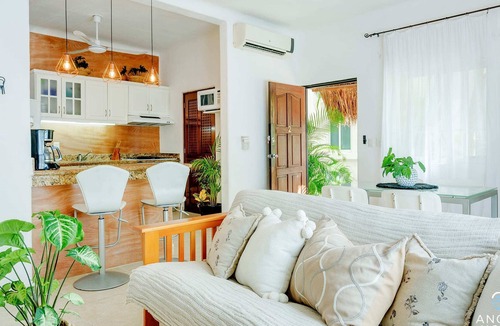 12th Street Apartment | Ideal Location, Awesome Pool and Walk to Beach&5th