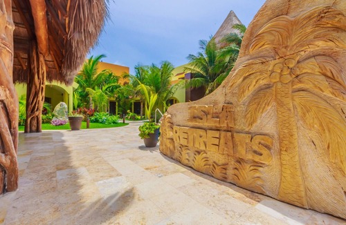 Colonia Salina Chica Villa | Immaculately clean, private villa! Saltwater pool, close to beach & town. BBQ!
