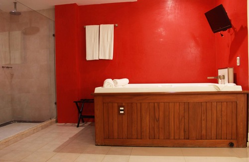 12th Street Hotel | In Fashion Hotel & Spa
