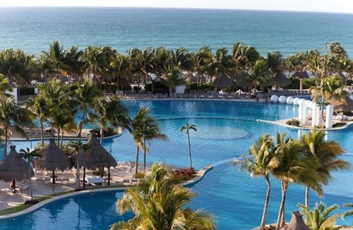 Centro Condo | INCREDIBLE EXPERIENCES, MAKING AMAZING MEMORIES AND TRADITIONS *ON SALE*