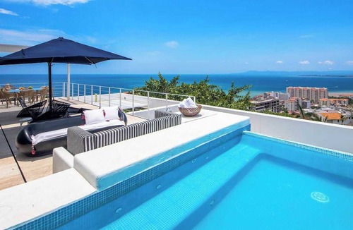 Romantic Zone Apartment | Incredible Views + Arq. Awarded 3Hab | 10pers