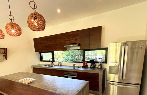 La Veleta Condo | Italian-Design Jungle Condo in Veleta with terrace. Perfect spot to stay!