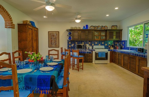 Akumal Villa | Jade Bay classic beachfront villa with pool, AC and WiFi!