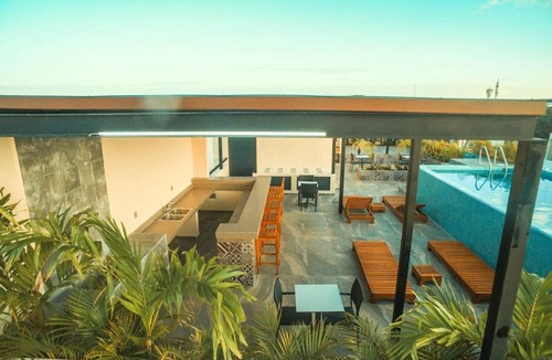 Tohoku Apartment | Joint 4BR Penthouse Rooftop pool Wifi/AC Sleep 14!