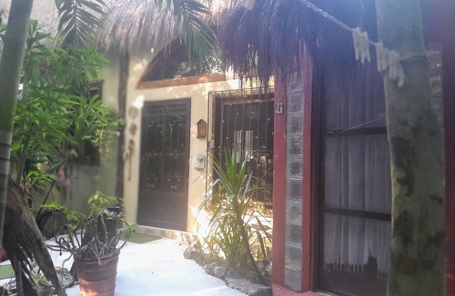 Macario Gomez House | Jungle house.in Mcario Gomez 19 km outside of Tulum.