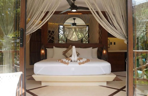 Tulum Hotel | KAN Eco-Wellness tree house jungle view & cenote!