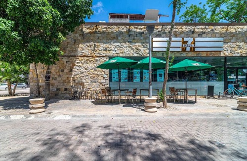 Zama Condo | King Studio w/Private Balcony + Rooftop Pool, Gym