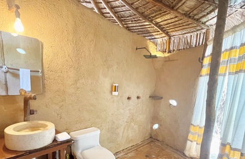 Chemuyil House | Ku Kuk Glamping – Domo Semilla