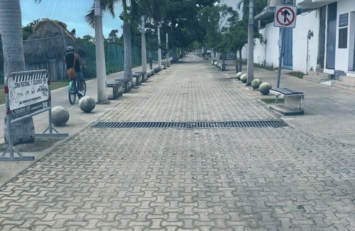 Luis Donaldo Colosio Apartment | La Adelita just 5 minutes walking to the public beach.