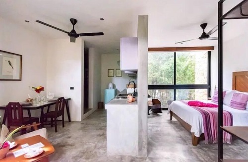 Chemuyil Apartment | La Casa de María 11:11