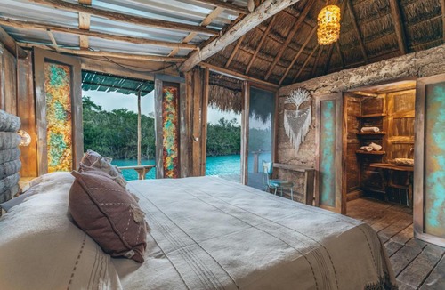 Huay-Pix Hotel | La Embajada Universal The Eighth Color of Bacalar
