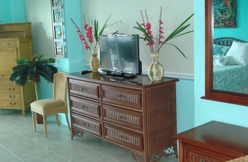 Colonia Andres Condo | ** Largest 3 Bedroom in El Cantil - 64 foot wrap around corner terrace **