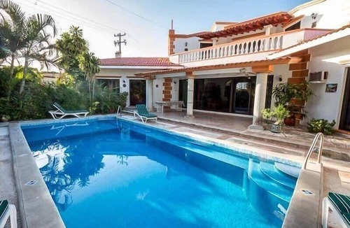 Colonia Centro House | Lavish Gardens, Large Pool, 2 Blocks to Ocean