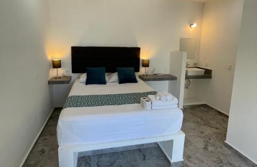 Centro - Supmza 001 Apartment | Lavish Studio Balcony #3 Isla Mujeres Downtown