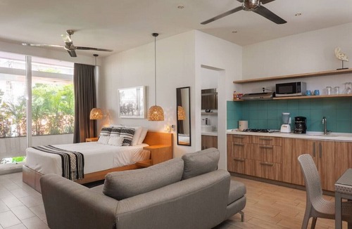 Luis Donaldo Colosio Apartment | "Live Like a Local: Steps from Beach, Weekly Promo!"