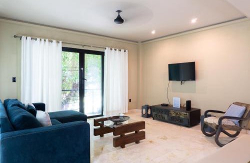 Downtown Apartment | Lotus 2 One Block to Mamitas Beach Club