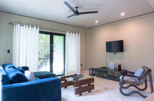 Downtown Apartment | Lotus 2 One Block to Mamitas Beach Club