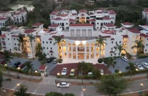 Playacar Condo | Lovely 3 Bedroom 5 min from sea in Playacar Resort zone only 15 min walk 5Th A