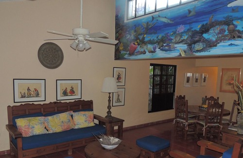 Colonia Andres House | Lovely Spacious 2 Bedroom 2 Bath Home