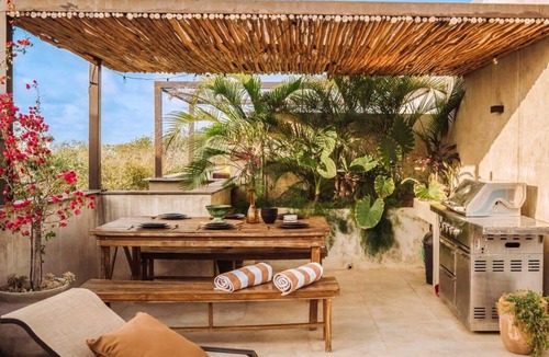 Zama Condo | Luminous 2-Story Suite w/Rooftop Pool & BBQ