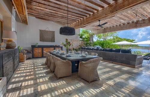 Xpu-Ha Villa | Luxe 6BR Beachfront Villa with Pool & Rooftop