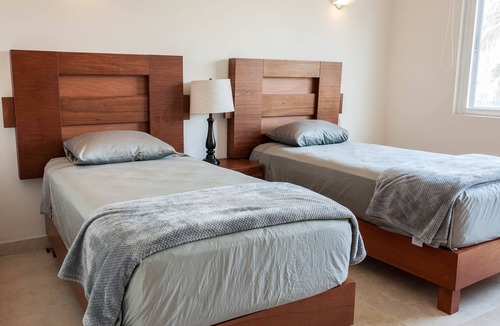 La Isla House | Luxurious 3 bedroom + Villa in Isla Dorada