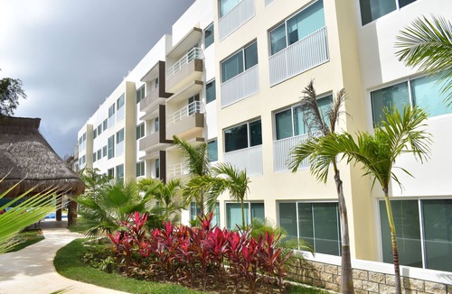 Puerto Juarez Apartment | Luxurious apartment "Golden Breeze Home"