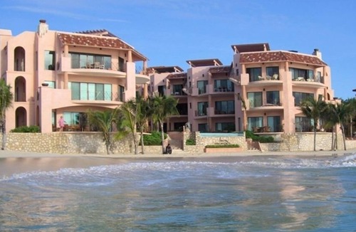 Centro Condo | Luxurious Beachfront Two Bedroom Condo in Town!