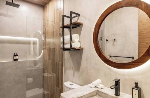 Tulum Hotel | Luxurious Suite with 1 bedroom viewnn