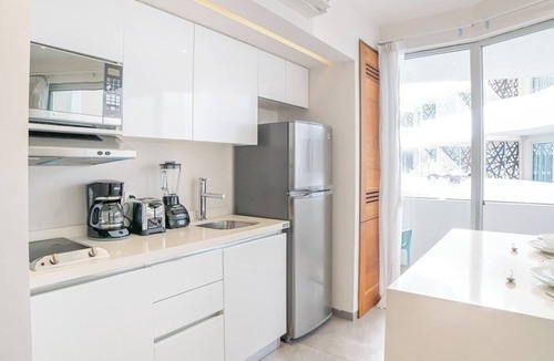 12th Street Apartment | Luxury 1BR with Stunning Poolside Terrace