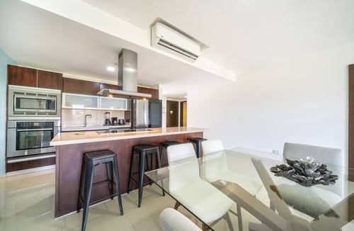 Luis Donaldo Colosio Condo | Luxury 2 BR Condo Jacuzzi & Pool - Mareazul
