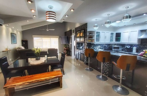 Colonia Centro Condo | Luxury 3 bedroom Penthouse 1 block from the water