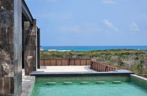 Playa Paraiso Apartment | Luxury 3bd apartment with balcony and rooftop pool