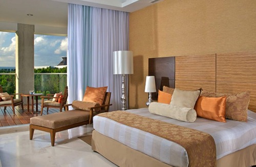 Playacar Fase II Resort | Luxury, Beach Adjacent 2BR 2.5BA GRAND LUXXE Master Suite 2600sft. (Sleeps 6-8)