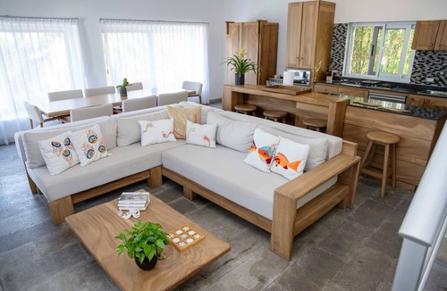 Playacar Fase I Villa | Luxury Beach Villa Ideal for a Multi-Family Stay in Playacar – 4BR – 2 Familiesn