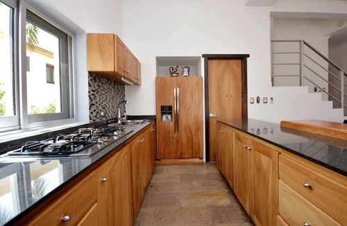 Playacar Fase I Villa | Luxury Beach Villa Ideal for a Multi-Family Stay in Playacar – 4BR – 2 Familiesn