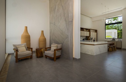 Costa Maya Villa | Luxury in Nature- pickleball, large Pool & Beach steps away