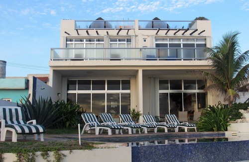Centro - Supmza 001 Villa | Luxury Retreat in the Heart of Downtown with an Infinity Pool right on the Ocean