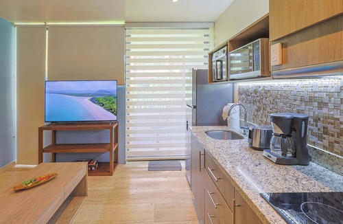 Centro Apartment | Luxury Studio, Rooftop, Pool, Private Balcony, Gym