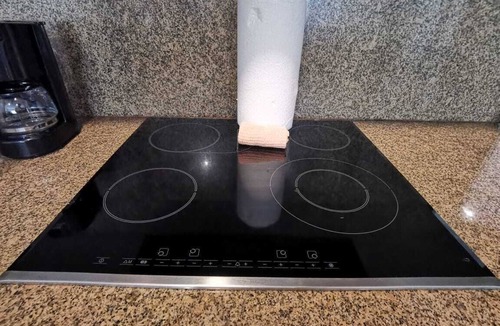 Downtown Apartment | Luxury Studio +Private Pool +WIFI included great speed +Steps from Beach +5th