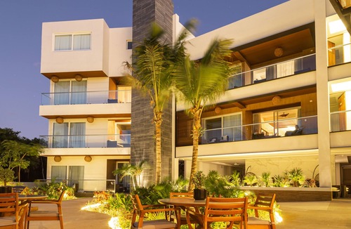 Akumal Apartment | Luxury Top Floor Apartment Pool BBQ Hot Tub 402ab