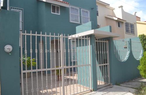 Downtown Cancun House | México Arte