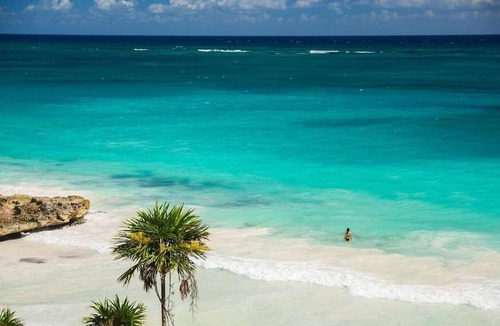 Playa Paraiso House | Mar villa right in Tulum beach!