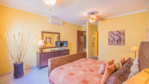 Gonzalo Guerrero Apartment | Margaritas Condo by BVR