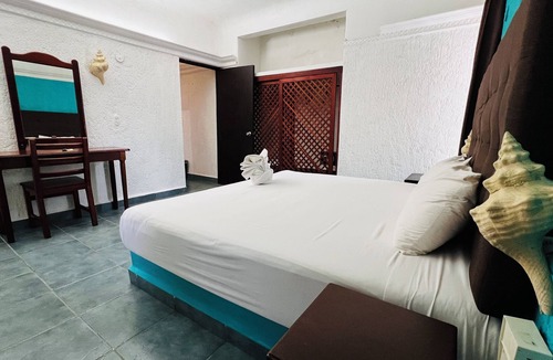 Gonzalo Guerrero Hotel | Mayan Art Hotel 10 Avenue